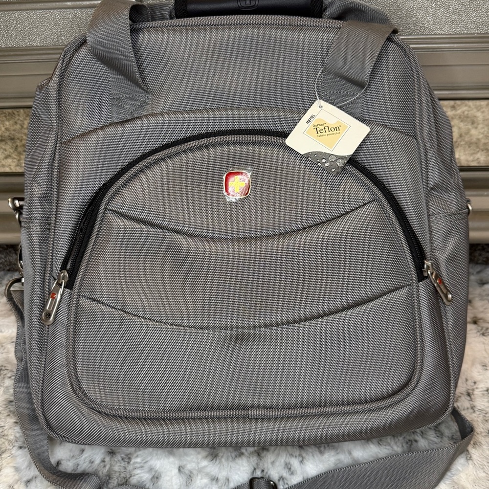 SwissGear carry-on travel messenger laptop bag with shoulder strap